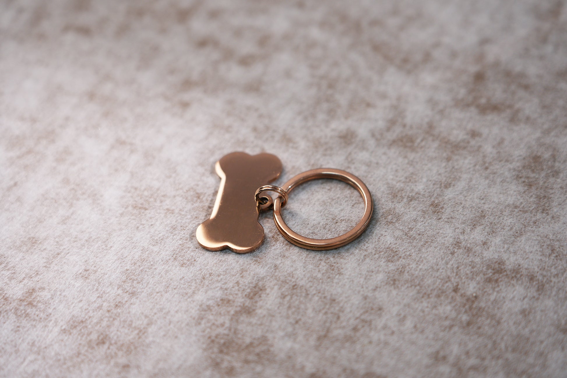 Jiliwa™ Pearl Bone Pet Tag