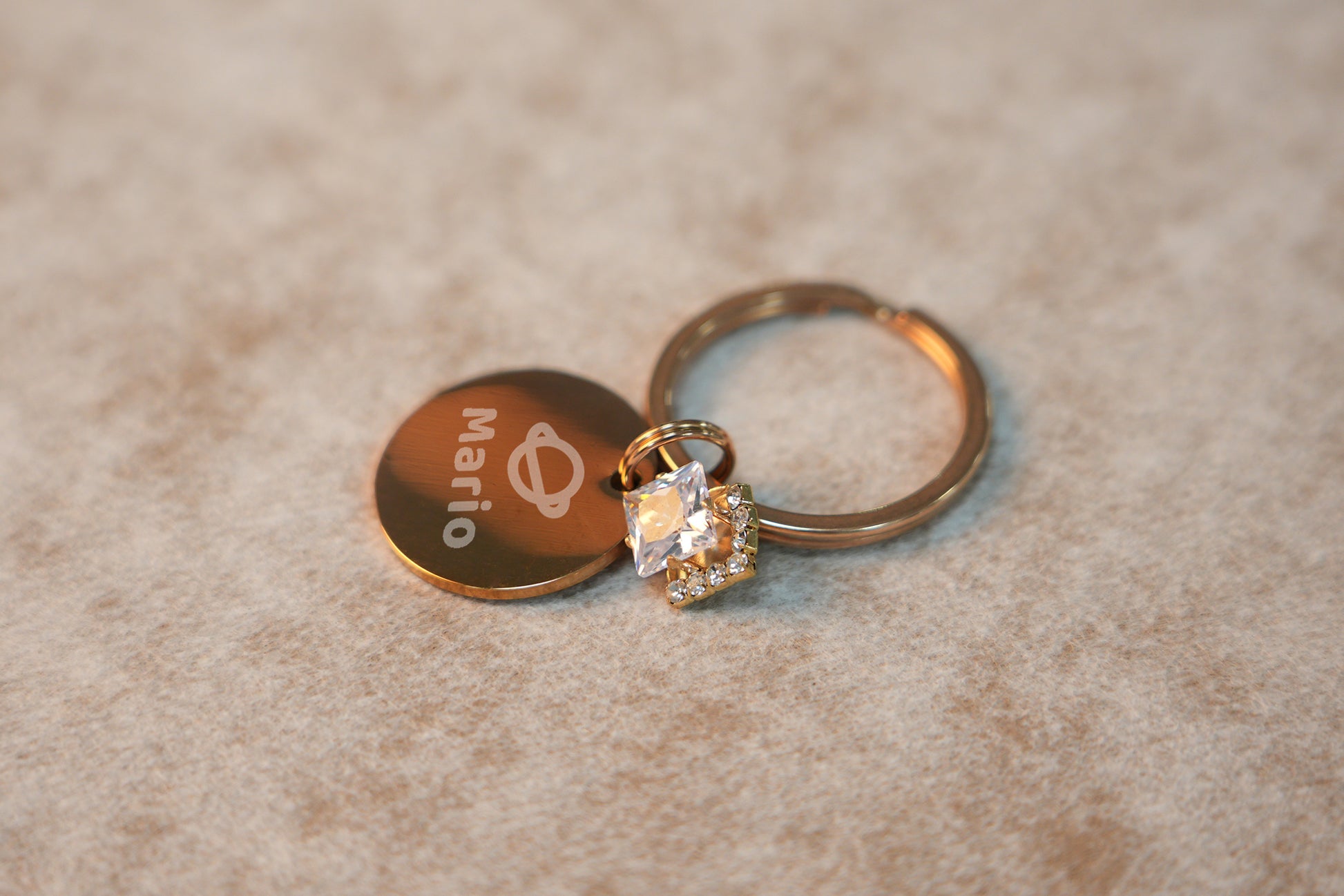 Jiliwa™ Rhinestones Round Pet Tag